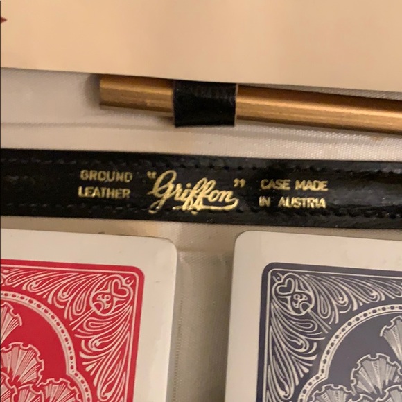 Vintage Griffon Leather Zip Case for Playing cards - Picture 7 of 14